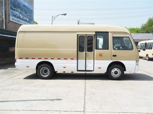 Chine Passager Van diesel de monospace de transport de caboteur de 2+1 dispositions mini 6 mètres fournisseur